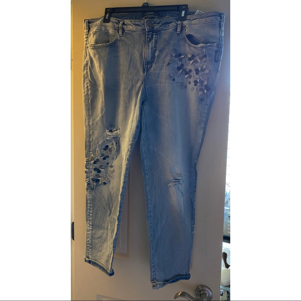 Silver Jeans Izzy Plus Size 20/L27 Floral